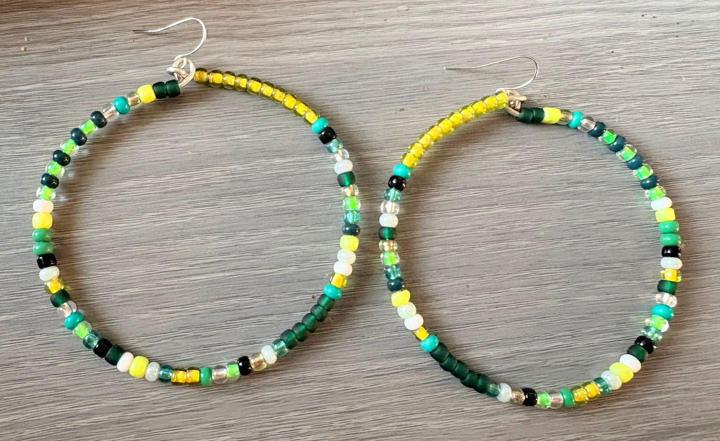 Beaded hoops (Green)